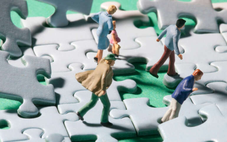 Illegittima la previsione che obbliga il concorrente a partecipare a tutti e tre i lotti